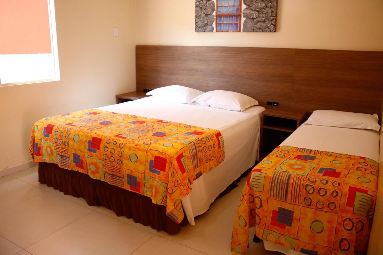 Hotel Acoriano